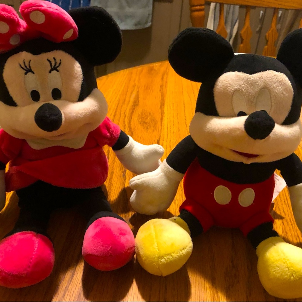 Mickey and Minnie Banks.